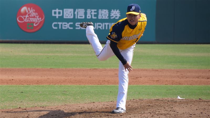 給建仔調一下　林樺慶2局2K無失分