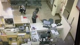 苗栗,頭份分局,直播,銀行（圖／頭份分局提供）