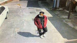 快訊／為毒殺人　男遭人捅肚身亡