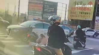 酒駕男見警加速逃　狠撞機車母子掛彩