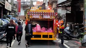 新北市垃圾車(新北市環保局提供)