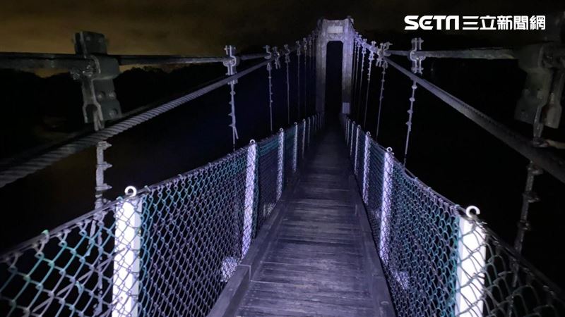 新竹秘境／夜探寶山水庫「呻吟吊橋」