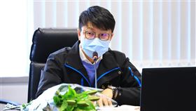 黃國瑋報告台中影視及動漫產業發展成果台中市新聞局長黃國瑋9日在市政會議中報告「台中影視及動漫產業發展成果」，說明109年起首度試辦住宿補助標準化，吸引許多國內劇組到台中拍片。中央社記者郝雪卿攝  110年2月9日