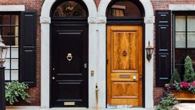 大門，門（圖／翻攝自unsplash）