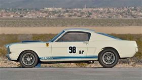 ▲史上第一輛Shelby GT350R原型車。（圖／翻攝Mecum網站）