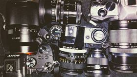 互惠攝影圈經常傳出「約拍變約砲」的案例。