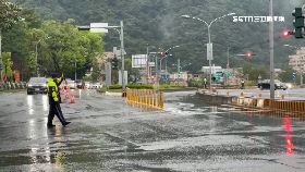 L除夕恐塞車0800(DL)