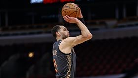 ▲拉文（Zach LaVine）單場9顆三分球攻下46分。（圖／翻攝自公牛推特）