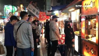 嘉義文化路夜市高人氣　攤位大排長龍