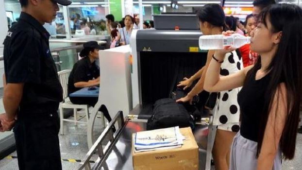 小姐帶墨水搭地鐵　被要求超崩潰