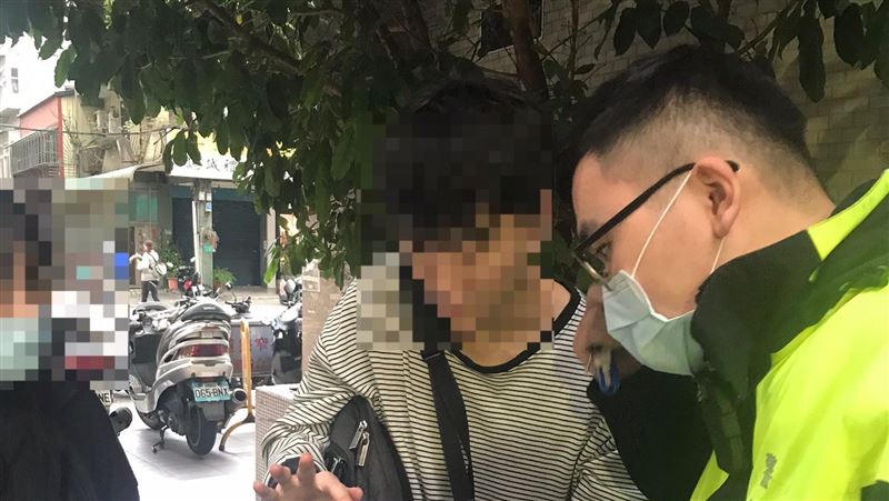 警助尋回手機！讓留學生難忘過年