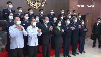 蔡英文慰勉海巡：記得說情人節快樂