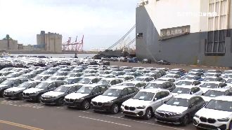 車主挑新春前交車　廟宇淨車求平安