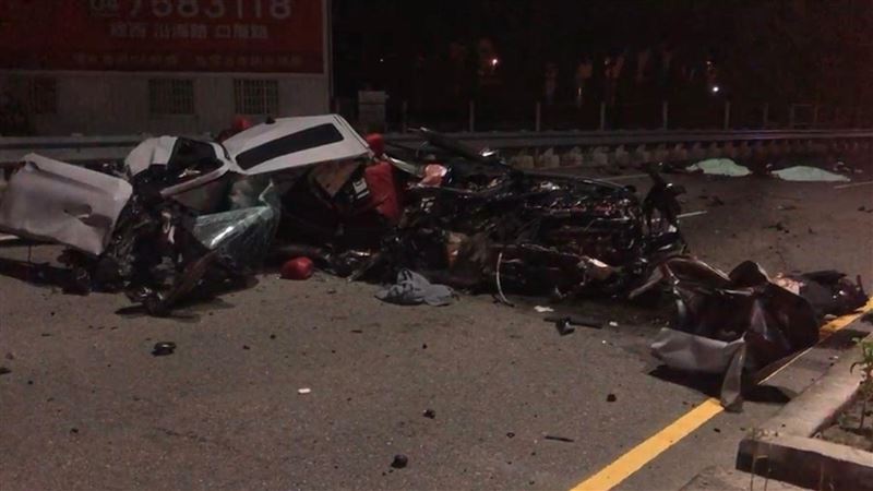 彰化重大車禍！新春試車撞護欄釀2死