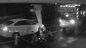 文 擋棺店棍打1800