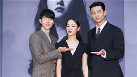 宋仲基,全余贇,玉澤演。Netflix提供