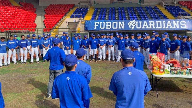 富邦悍將初五開工　索沙、羅力會合
