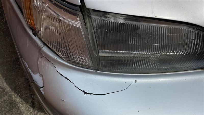 車停老家被撞　家人竟勸：親戚不計較