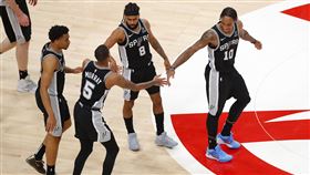 NBA馬刺爆出有4名球員確診。（圖／美聯社／達志影像）