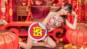 喬喬兒近日參加賀年節目，玩遊戲時不慎走光畫面養眼。（圖／翻攝自喬喬兒IG）