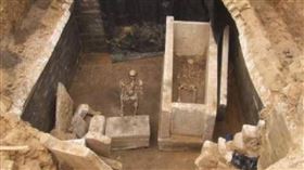 ▲由於墓葬文物價值連城，長久以來一直是盜墓賊覬覦的對象。（示意圖／翻攝自百度百科）