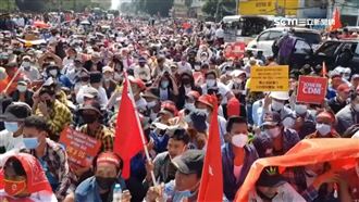 緬甸獨家畫面！華航急助千名國人返台