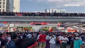 獨家／緬甸政變!華航急派3班機 助千名國人返台。圖為緬甸台商總會秘書長楊仲青從當地傳回的第一手獨家畫面。