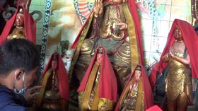 歹徒不知犯太歲，冒充香客竊金牌