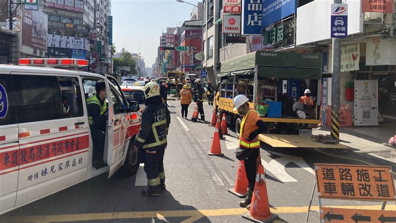 台中瓦斯管線施工爆閃燃　4工人燙傷