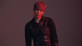 韓星姜丹尼爾推出新歌〈PARANOIA〉。（圖／SONY提供）