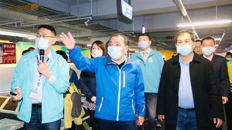 柯來新北萬大線「地主」侯友宜說話了
