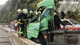 貨櫃車,無心跳,受困,貢寮,翻攝畫面