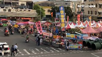 屏東玉皇宮慶天公生　逾百攤吸引信眾