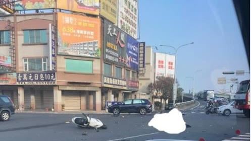 產後復職開工首日遭撞　幼子哭找媽媽