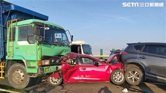 西濱22大小車連環撞　釀2死8傷