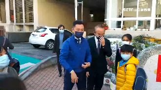 桃園市長爭霸戰　林智堅民調贏韓國瑜