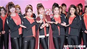 ▲樂天女孩籃籃接任隊長、筠熹、小鹿接任副隊長。（圖／記者劉彥池攝影）