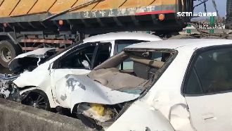 西濱快連環撞　警調行車記錄器追查