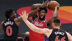 ▲恩比德（Joel Embiid）全場只進3球。（圖／美聯社／達志影像）