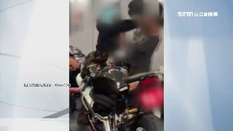 醉男闖機車行揮鋸　店員手臂濺血嚇壞