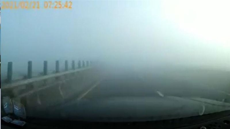 西濱車禍1分鐘追撞影片曝光　網驚呆