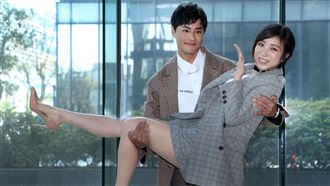 聽郭雪芙跳針　孫其君揪她遊吳姍儒家