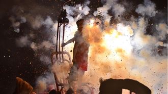 元宵知名活動整理　寒單蜂炮一次看