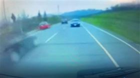 喜美撞賓士，苗栗2死車禍，競速，超車