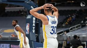▲柯瑞（Stephen Curry）全場只投進1顆三分球。（圖／翻攝自勇士推特）