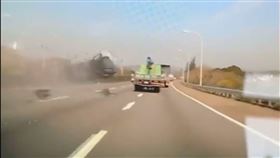 國3,後龍分隊,翻車,自撞,苗栗,（圖／翻攝自臉書《台中踢爆網》）