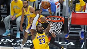 ▲詹姆斯（LeBron James）攻下全場最高19分，湖人4連敗。（圖／美聯社／達志影像）