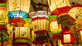 元宵祕辛習俗　未婚女性當天晚上都要偷偷做這事？（圖／BabyHome提供）
