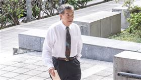 士林地院25日上午傳喚被告翁啟惠、張念慈到庭，進行審理程序。 圖／記者林敬旻攝