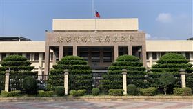 屏東監獄爆流感群聚感染  86人隔離法務部矯正署屏東監獄受刑人陸續出現上呼吸道感染及發燒情形，截至29日共有86人因群聚感染隔離，189名受刑人預防性投藥，沒有重症病例。（取自屏東監獄官網）中央社記者郭芷瑄傳真  108年5月29日